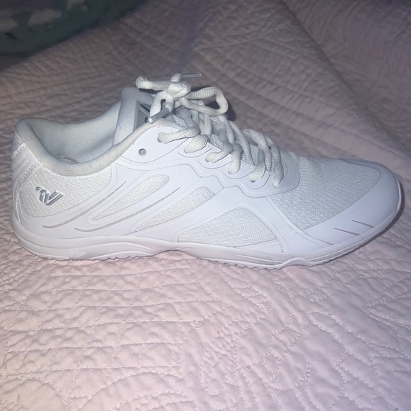 Varsity Shoes Varsity Cheer Shoes Size 85 White Brand New Never